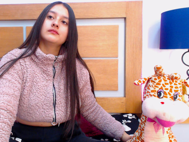 SophiaKane - Live sexe cam - 17152130