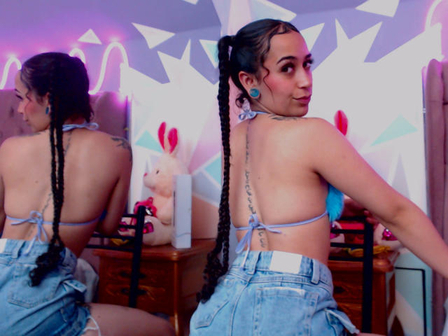 TaniaValentini - Live porn &amp; sex cam - 17152314