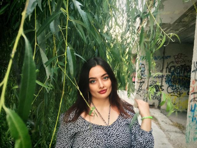 CalypsoNJones - Live sex cam - 17154526