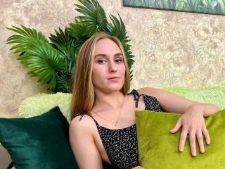 SophieRussel - Live porn &amp; sex cam - 17168818