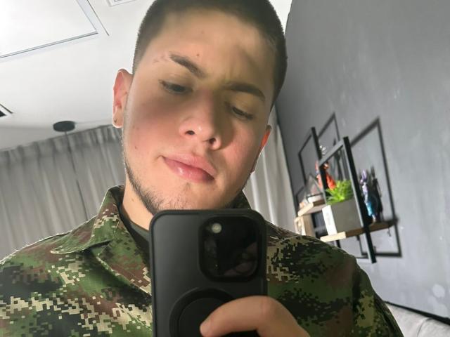 SebastiianMaxime - Élő pornó és szexkamera - 17169422