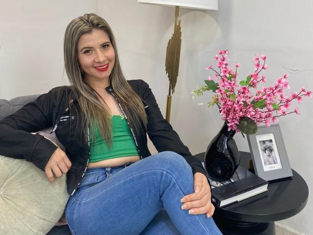 AuroraRoss - Live porn &amp; sex cam - 17171818