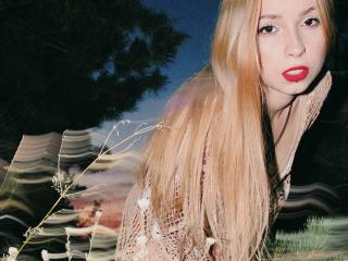 PolyYelow - сексуальная веб-камера в реальном времени - 17174746