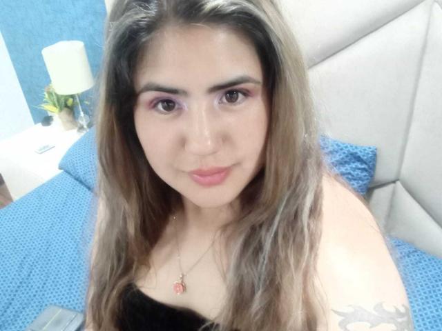 AstridStone - Live porn &amp; sex cam - 17177710