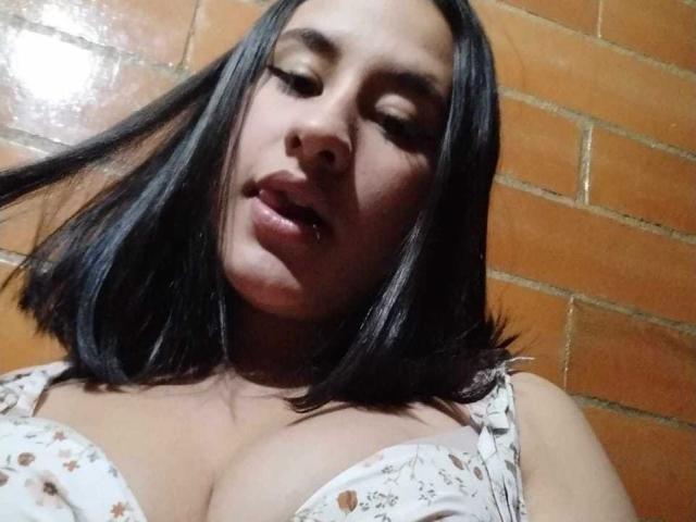 CoffyBarinks - сексуальная веб-камера в реальном времени - 17179114