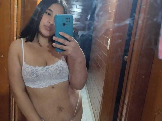 CoffyBarinks - Camera khiêu dâm &amp; quyến rũ trực tiếp - 17179222