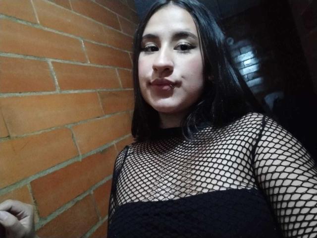 CoffyBarinks - Live sex cam - 17179334