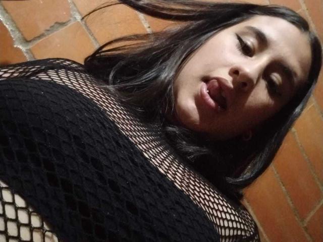 CoffyBarinks - Live porn &amp; sex cam - 17179386