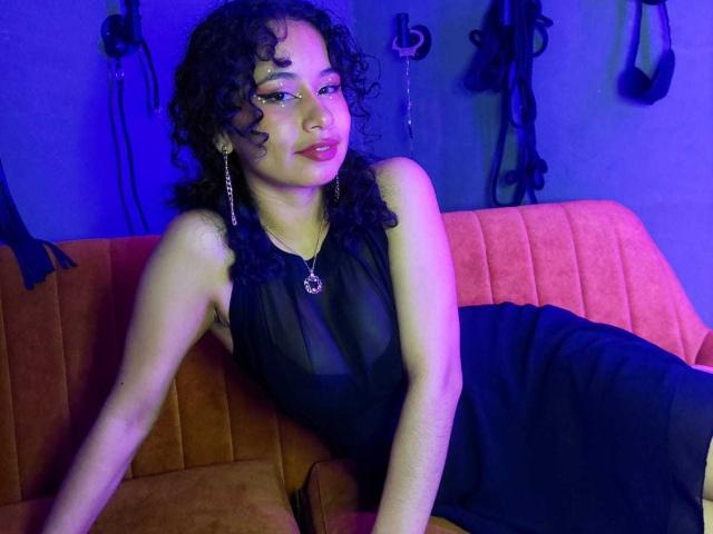 HeilyPeterson - Live porn &amp; sex cam - 17180058