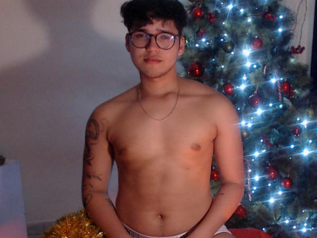 EddTerence - Live porn &amp; sex cam - 17180722
