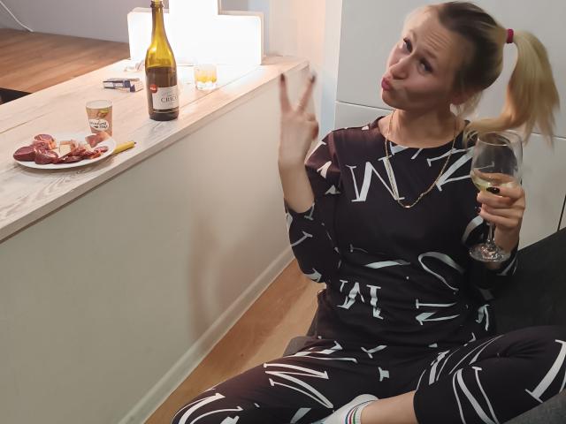 Saveta - Live porn &amp; sex cam - 17185978