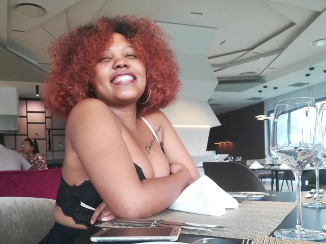 Zelphine - Live porn &amp; sex cam - 17190702