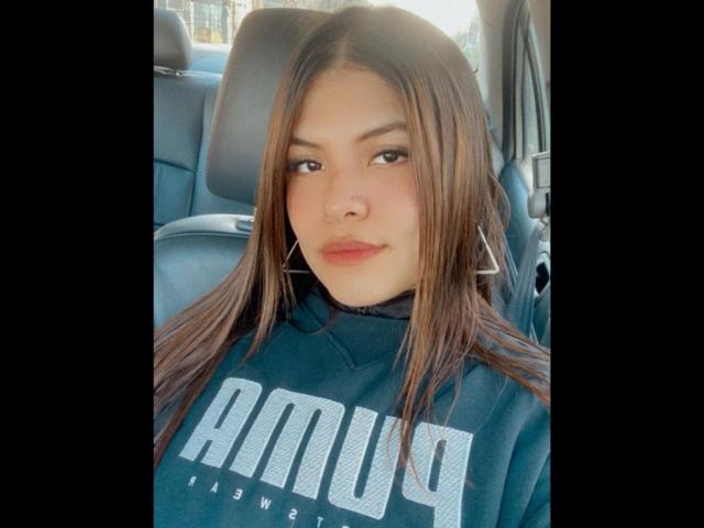 LuciaRobertz - Live sex cam - 17204218