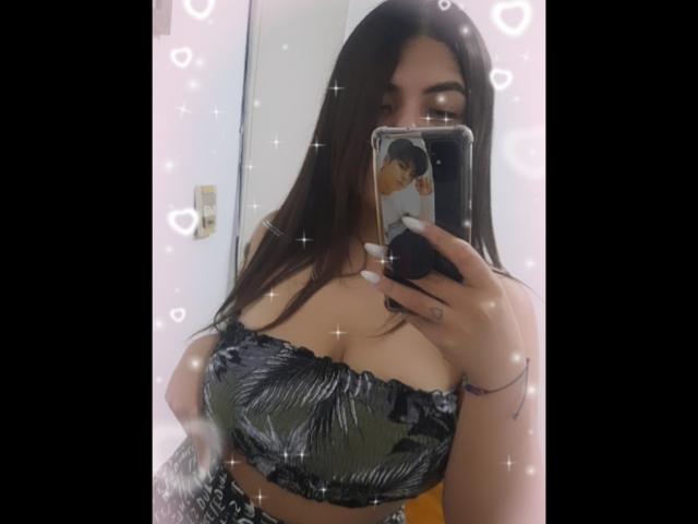 LuciaRobertz - Camera khiêu dâm &amp; quyến rũ trực tiếp - 17204254