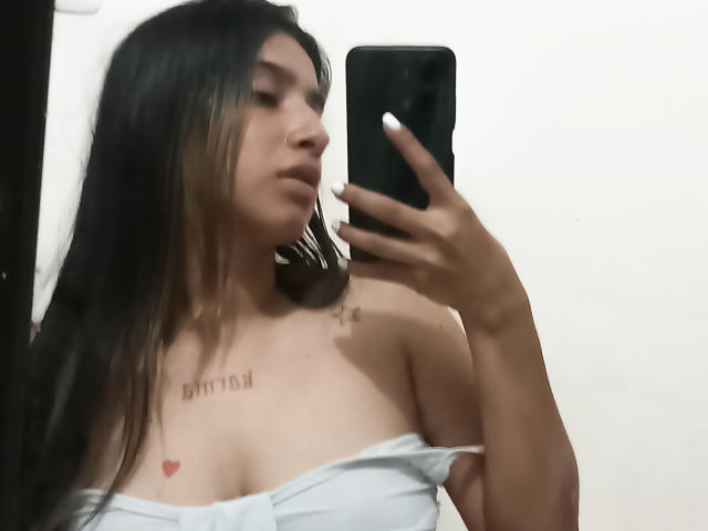 ErikaSweetX - Sexe cam en vivo - 17205906