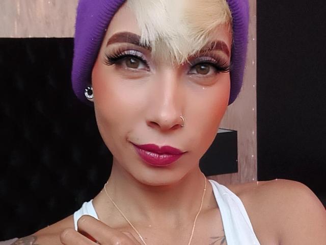 GabyCollins - Live porn &amp; sex cam - 17207854