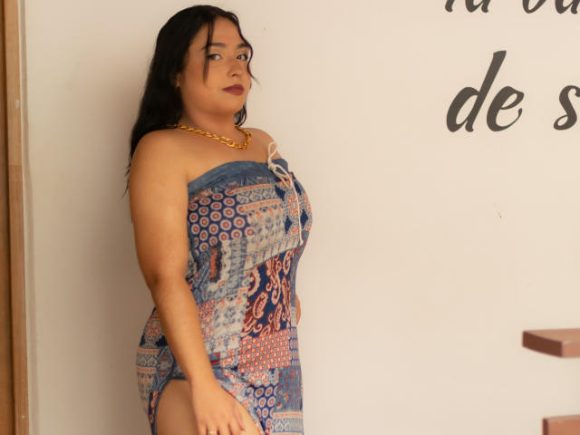 EmilyScoott - Camera khiêu dâm &amp; quyến rũ trực tiếp - 17208290