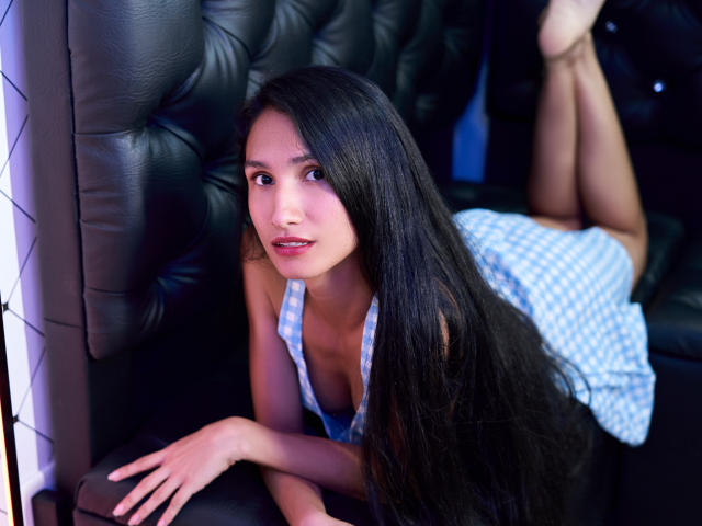 BrunetteLoveHott - Live porn &amp; sex cam - 17224422