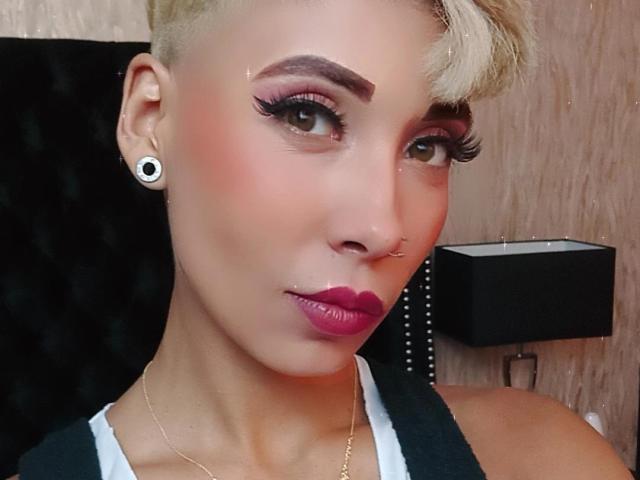 GabyCollins - Live porn &amp; sex cam - 17237550