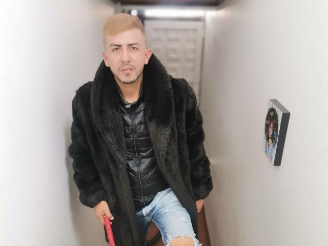 ErickaAndTatiana - Sexe cam en vivo - 17240874