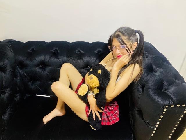 AmelieGrath - сексуальная веб-камера в реальном времени - 17248534