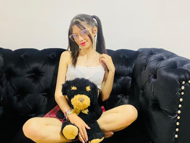 AmelieGrath - Live sex cam - 17248654