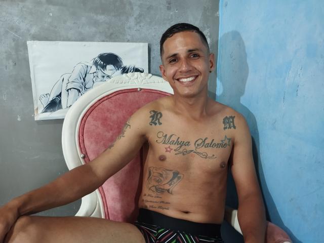 AndyFly - Live Sex Cam - 17262762