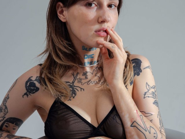 MaisyGilbert - Sexe cam en vivo - 17266982