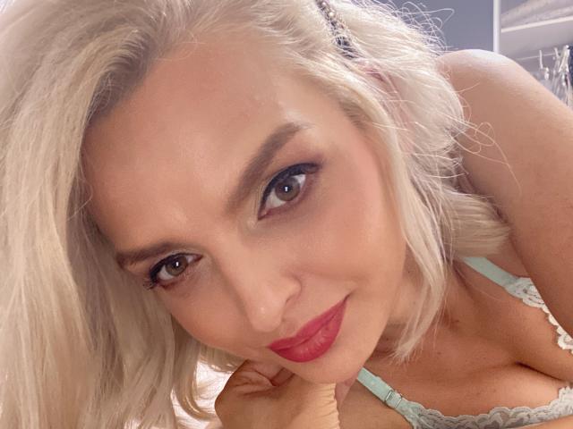 DouceAmelia - Live porn &amp; sex cam - 17275310