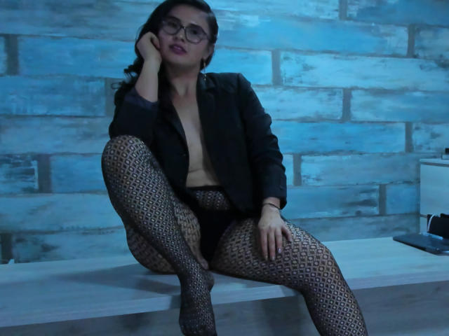 FrancheskaPierce - сексуальная веб-камера в реальном времени - 17276122