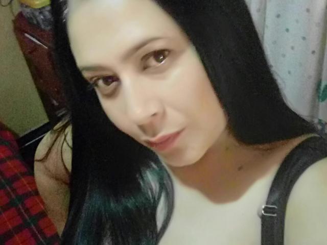 KarlaTomm - Live sexe cam - 17285602