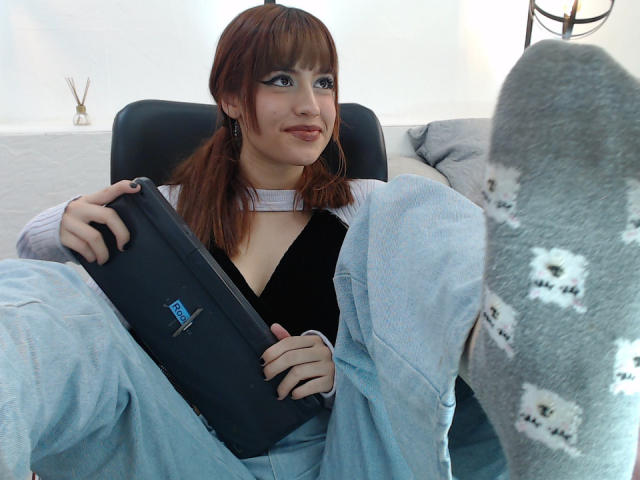 AnyaSaenz - Live Sex Cam - 17290930