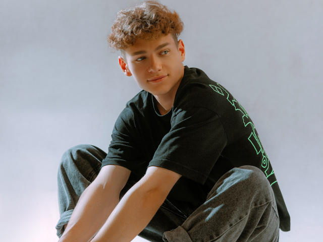 DanyDavis - сексуальная веб-камера в реальном времени - 17292130