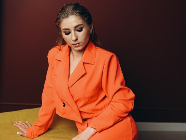 TaliaSunshine - Live sex cam - 17294930