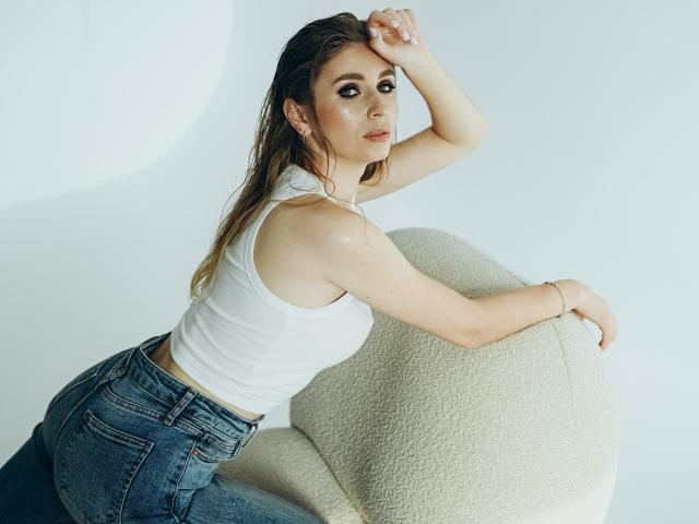 TaliaSunshine - Live sex cam - 17295014