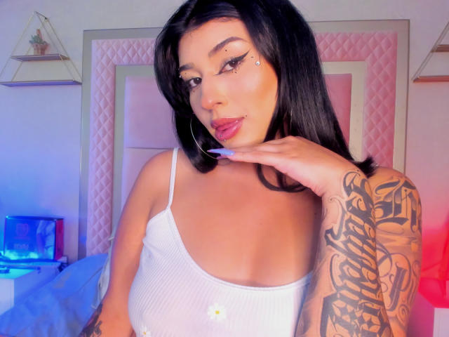 AmberrSnow - Élő pornó és szexkamera - 17299382