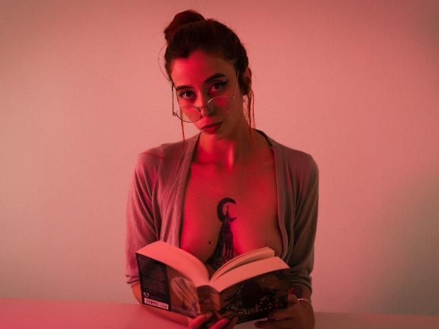 LaurenVega - Live sexe cam - 17306170