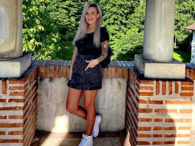 RanyaYazim - Live porn &amp; sex cam - 17311430