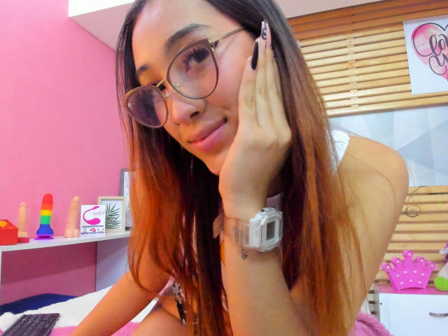 LynaMiller - Porno na żywo i seks kamera - 17320498