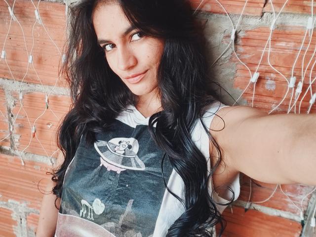 MeganBlackee - Élő pornó és szexkamera - 17328346