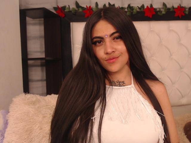 CoriPaige - Live sex cam - 17330966