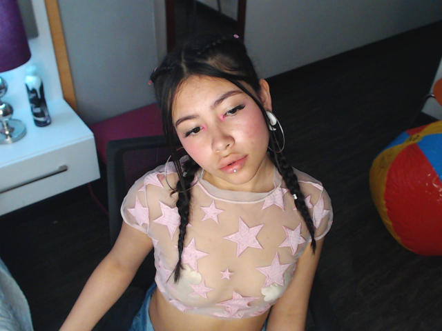 ZoeLourent - Live sexe cam - 17338706