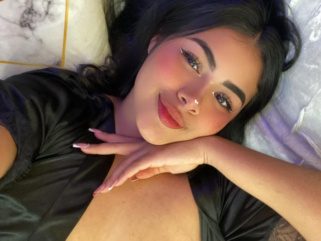 CassieRay - Porno na żywo i seks kamera - 17347774