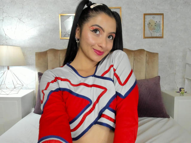 SkyRose - פורנו בשידור חי ומצלמת סקס - 17350838