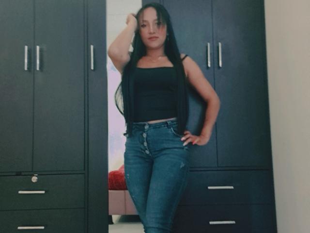 SaraBeckett - Live sex cam - 17353278