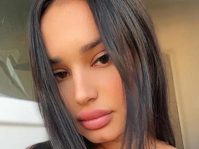 MiaRenata - сексуальная веб-камера в реальном времени - 17358434