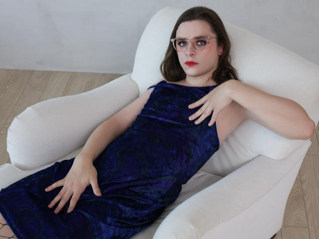 SimonaLewise - сексуальная веб-камера в реальном времени - 17359654