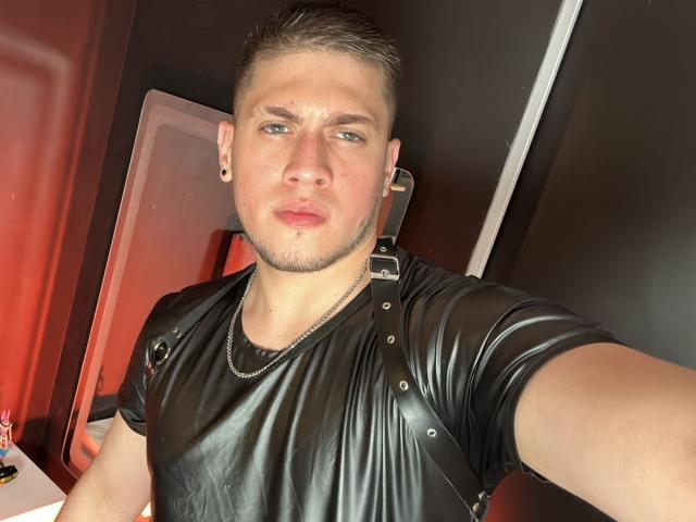 SebastiianMaxime - Live porn &amp; sex cam - 17363570