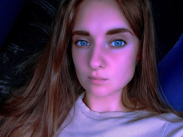 KariMillie - Élő pornó és szexkamera - 17367110