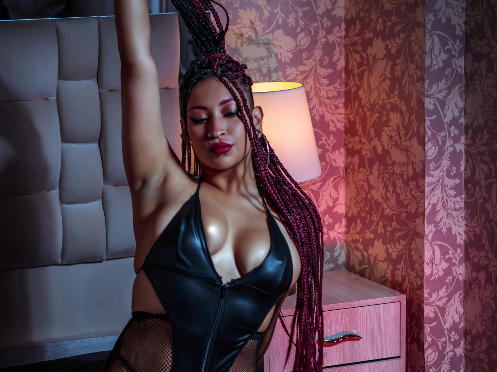 NaomyWilsonn - Live porn &amp; sex cam - 17367410